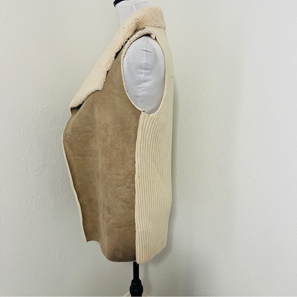 Mesh + Lace Women Size Medium Preppy Chic Shearling Vest in Brown/Cream Western - Picture 4 of 8